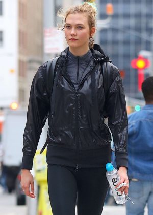 Karlie Kloss - Heading from the gym in NYC